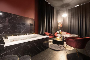 Legend Majestic Superbe Love Room - Jacuzzi - Champagne - Romantisme - parking privé